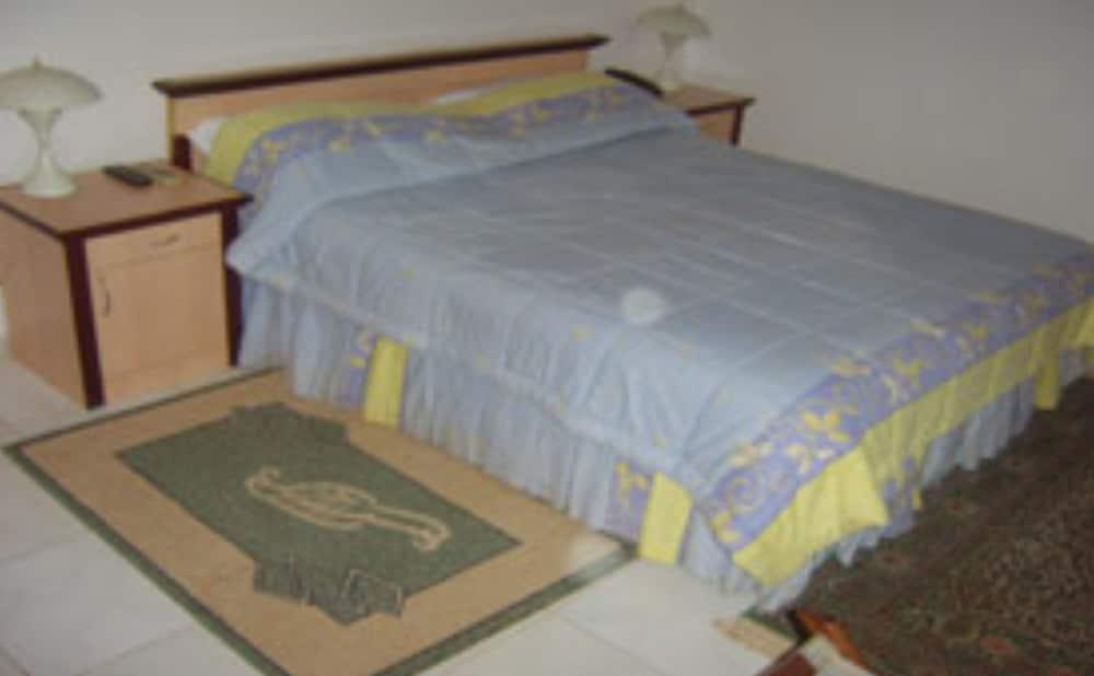 Homeland Hotel Niamey Esterno foto