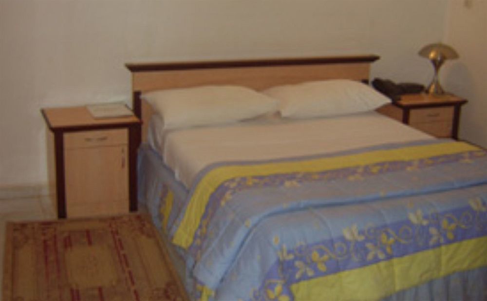 Homeland Hotel Niamey Esterno foto